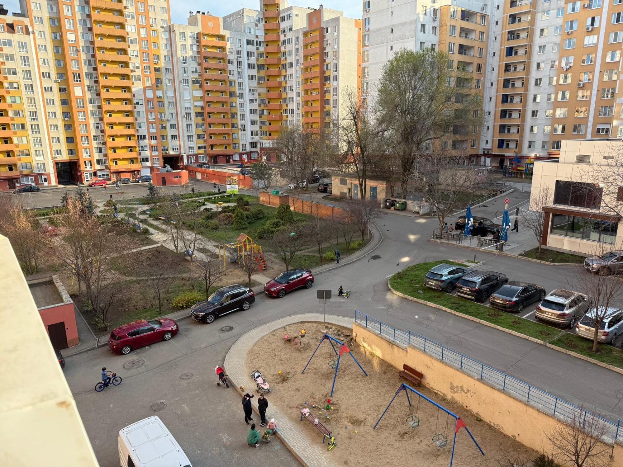 Cozy Two Bedroom Large Apartment Chisinau Eksteriør bilde