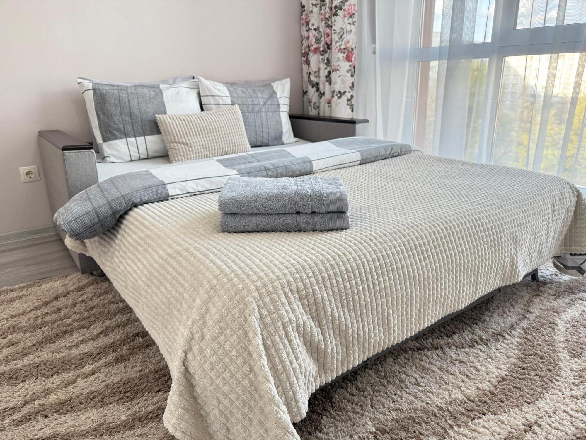 Cozy Two Bedroom Large Apartment Chisinau Eksteriør bilde