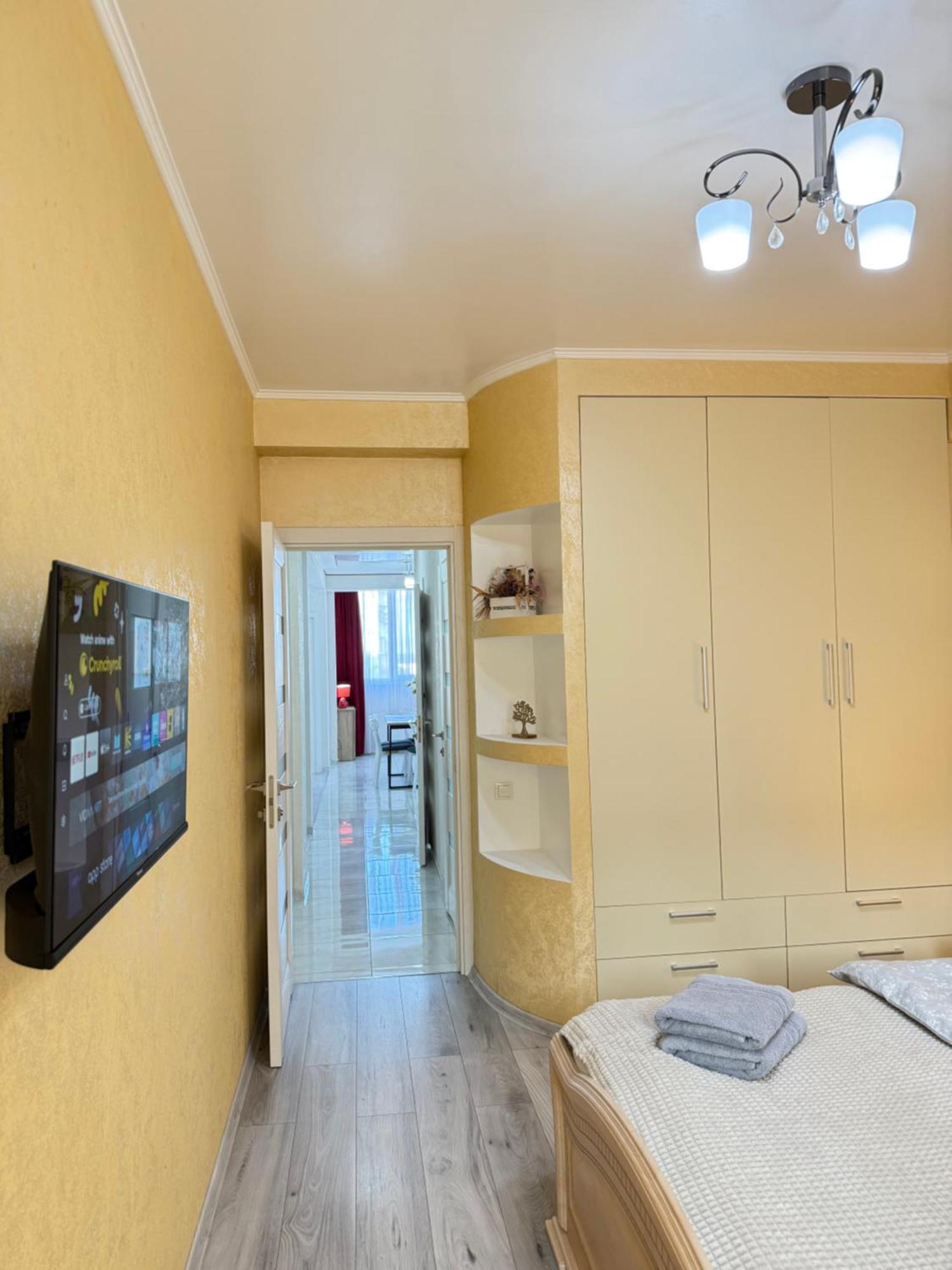Cozy Two Bedroom Large Apartment Chisinau Eksteriør bilde