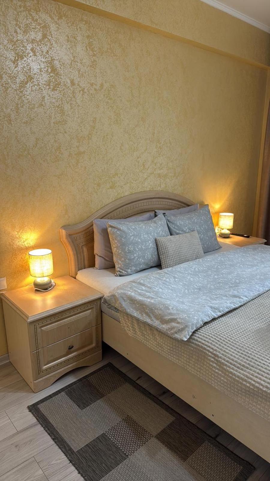 Cozy Two Bedroom Large Apartment Chisinau Eksteriør bilde